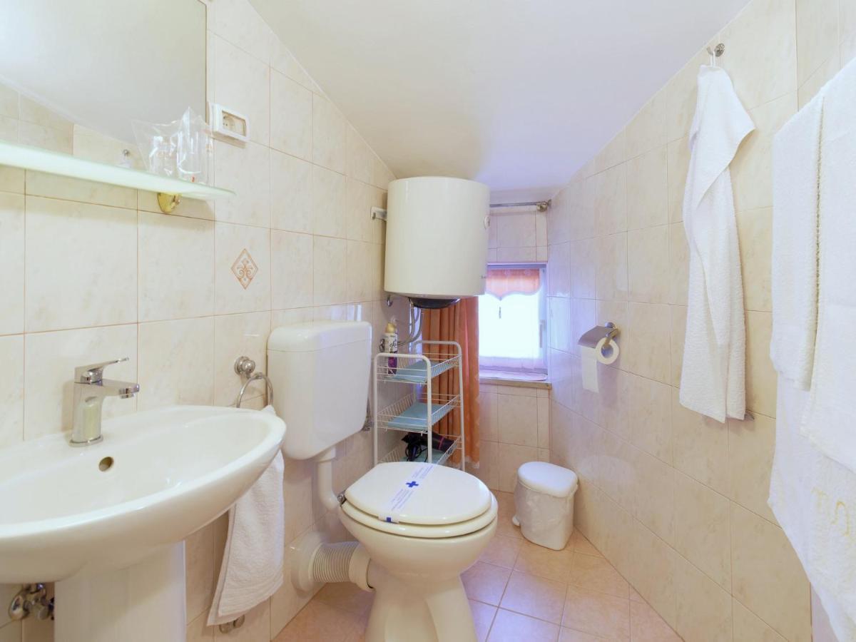 Holiday Home Nevena By Rent Istria Buje Esterno foto