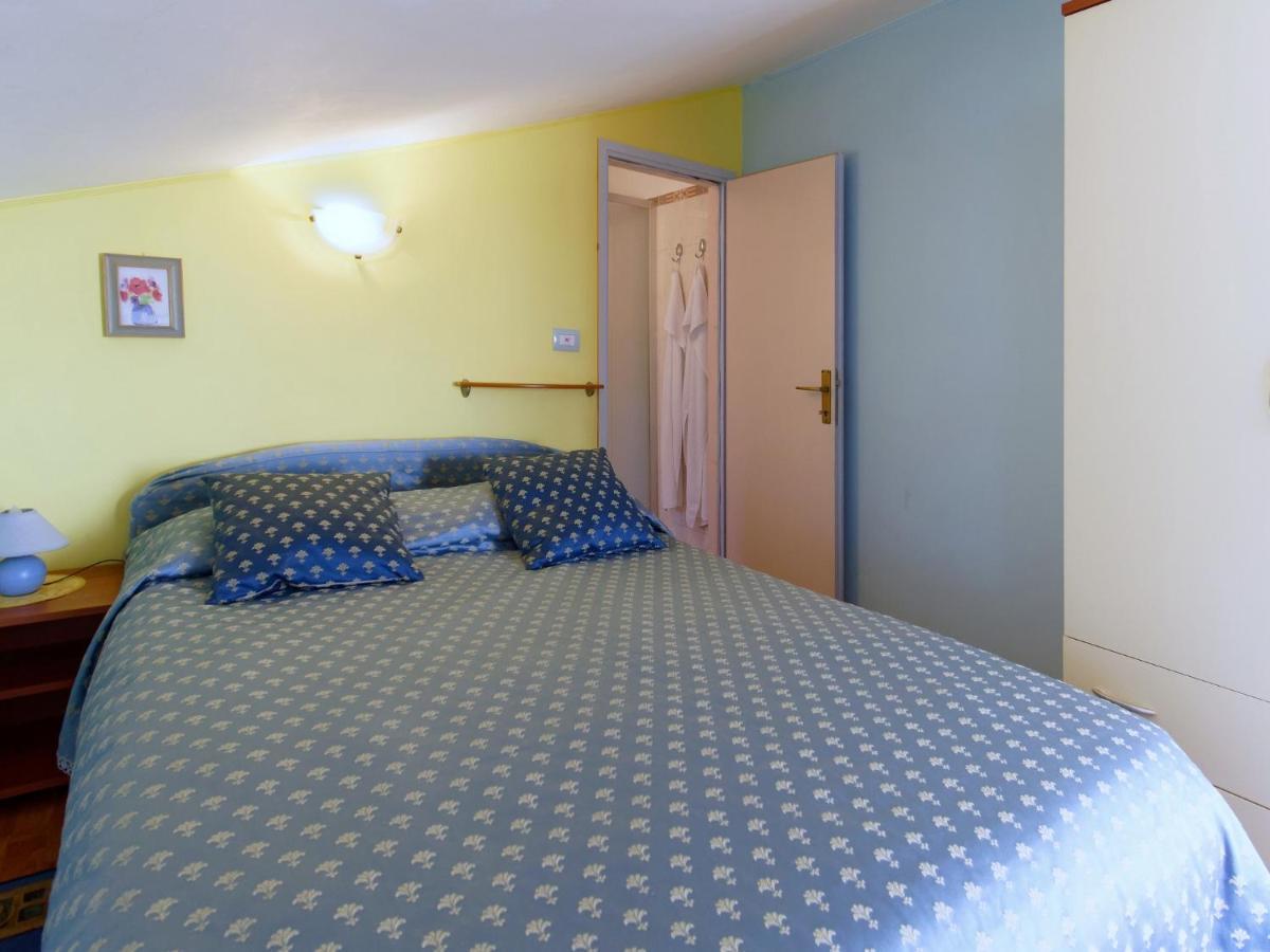 Holiday Home Nevena By Rent Istria Buje Esterno foto
