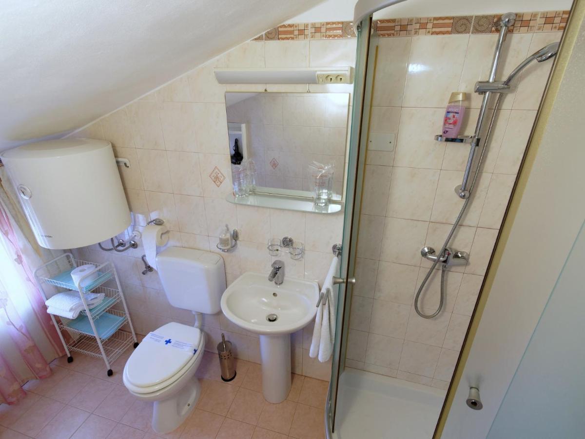 Holiday Home Nevena By Rent Istria Buje Esterno foto