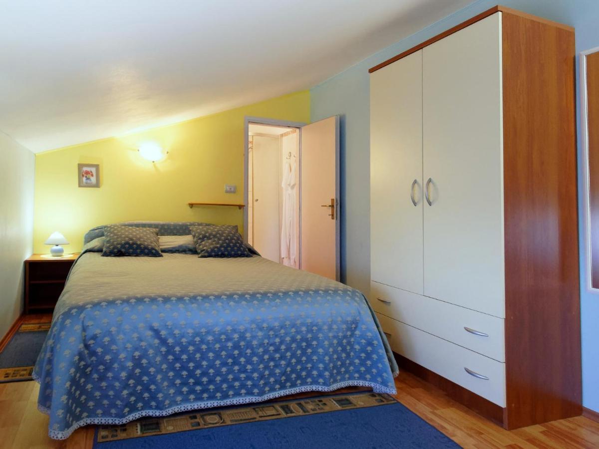 Holiday Home Nevena By Rent Istria Buje Esterno foto