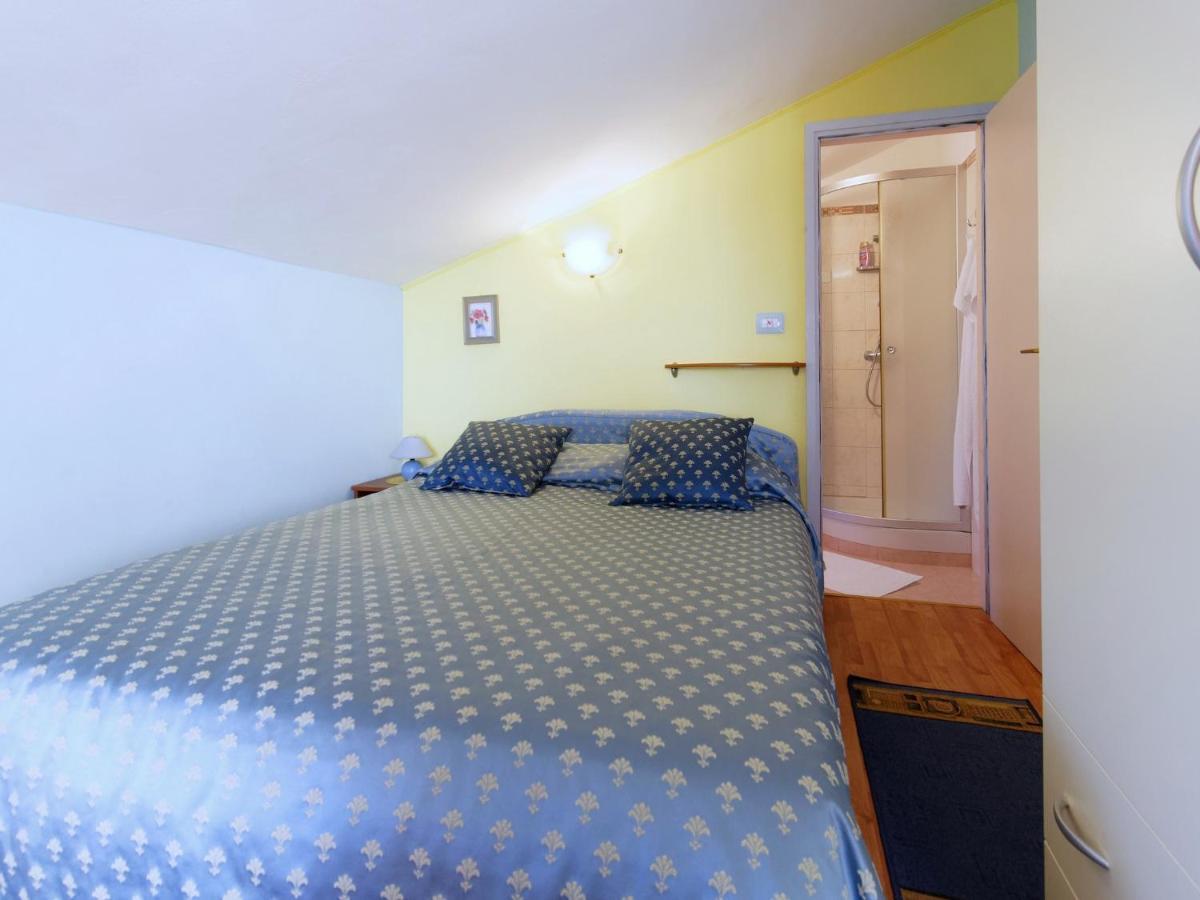 Holiday Home Nevena By Rent Istria Buje Esterno foto
