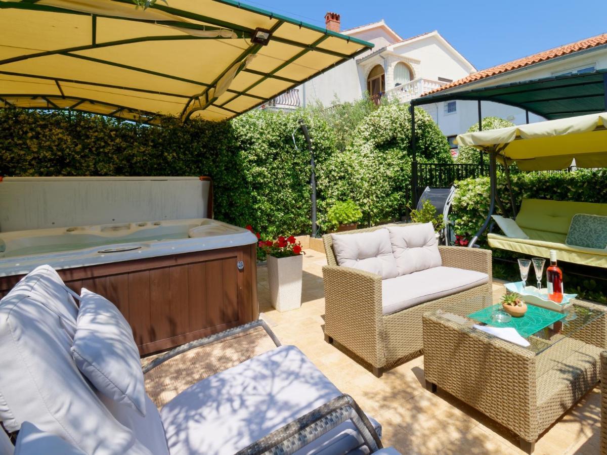 Holiday Home Nevena By Rent Istria Buje Esterno foto